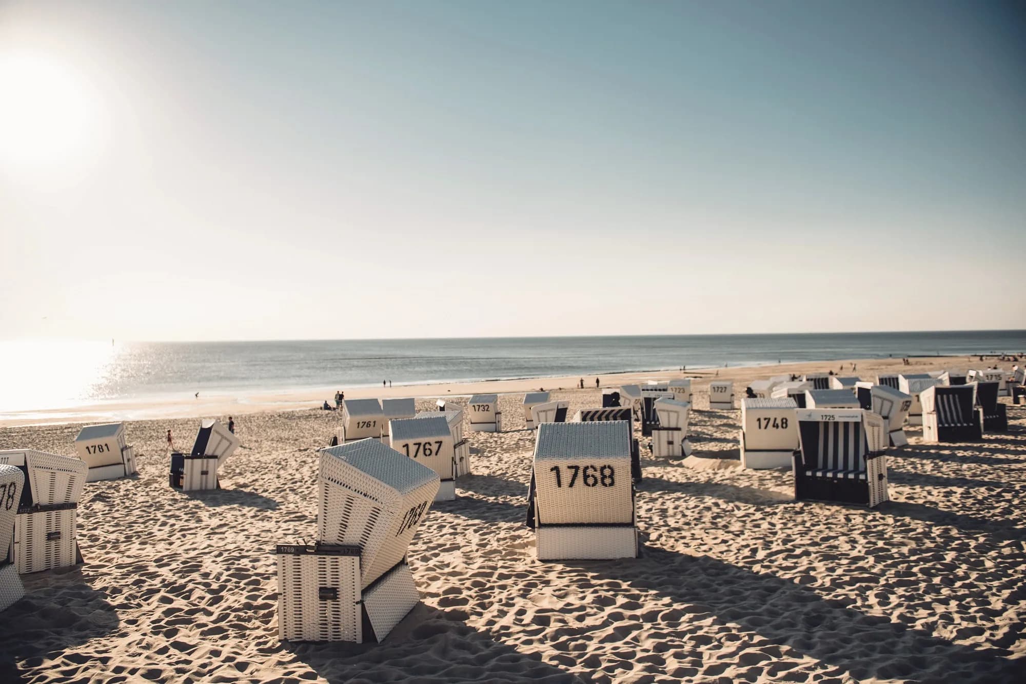 Viele Strandkörbe auf Sylt